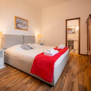 Novella House Florença